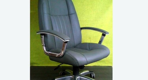 Перетяжка офисного кресла кожей. Сердобск
